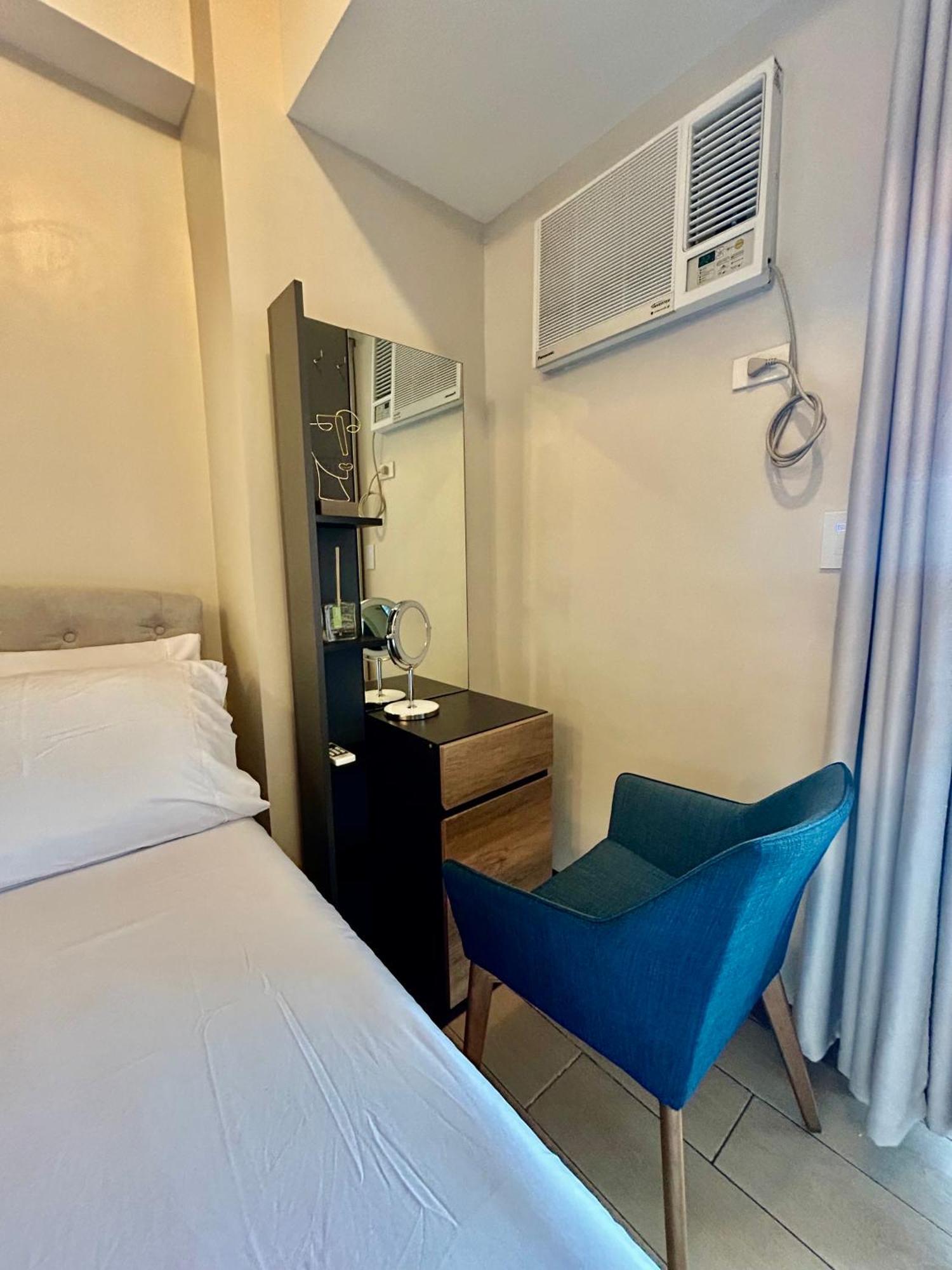 Luxury Bgc Condo In Taguig, Mckinley - Covered Parking And Wifi Free Exteriör bild